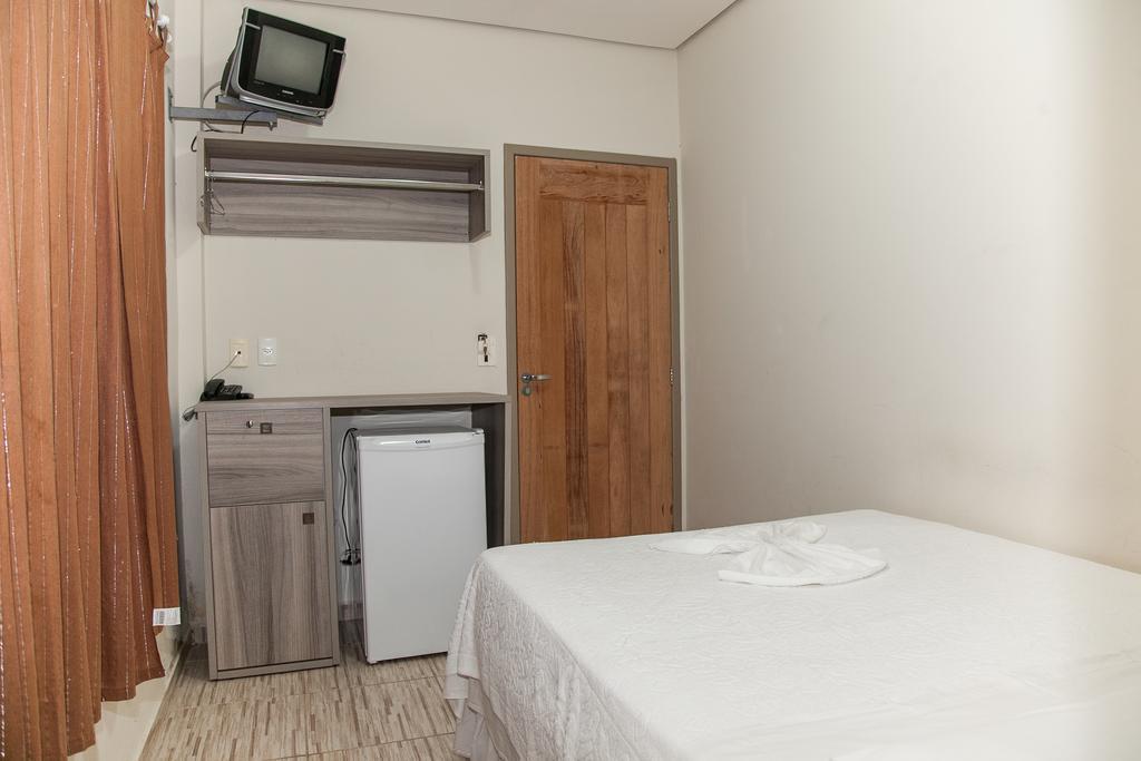 Residencial Ilha Dourada Hotell Governador Celso Ramos Rum bild