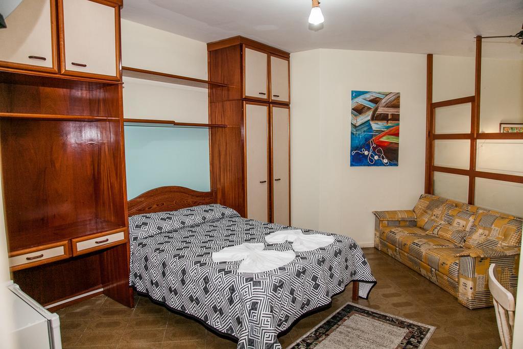 Residencial Ilha Dourada Hotell Governador Celso Ramos Rum bild