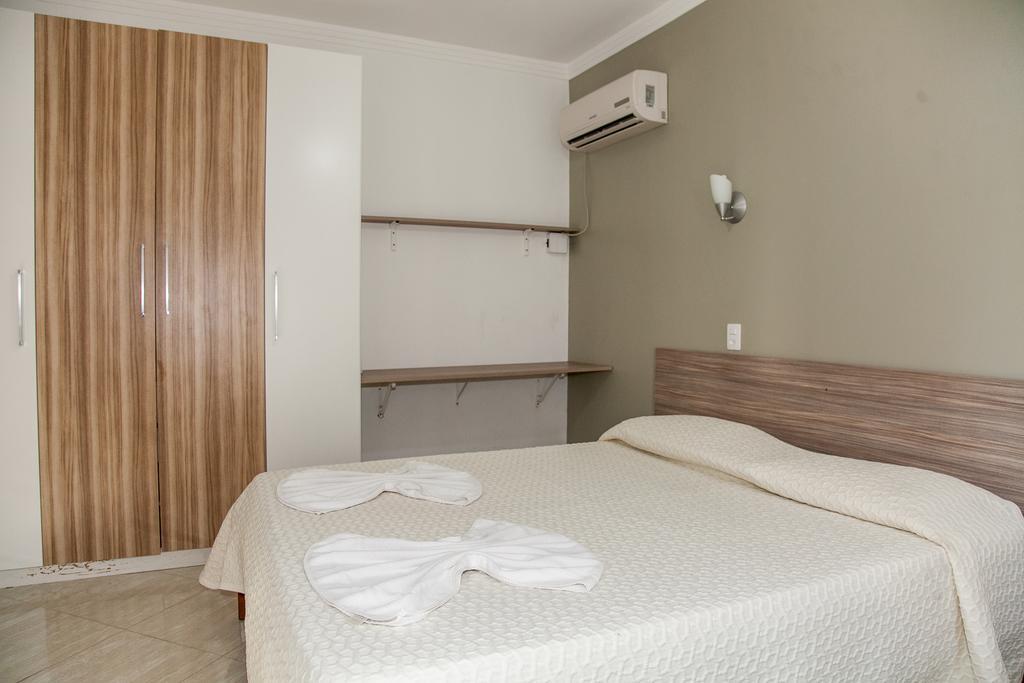 Residencial Ilha Dourada Hotell Governador Celso Ramos Rum bild