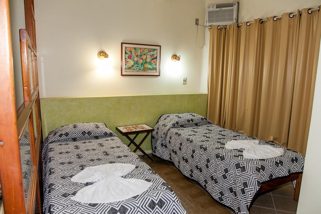 Residencial Ilha Dourada Hotell Governador Celso Ramos Rum bild