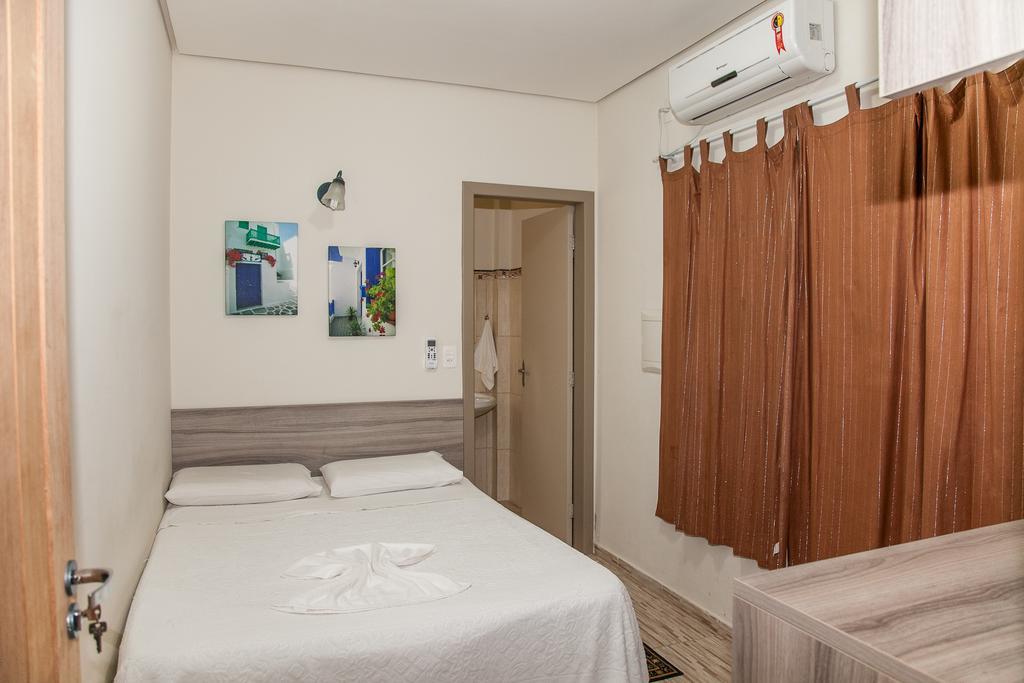 Residencial Ilha Dourada Hotell Governador Celso Ramos Rum bild